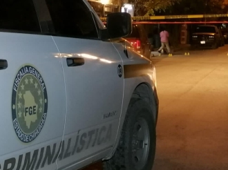 Los Despiertan a Balazos